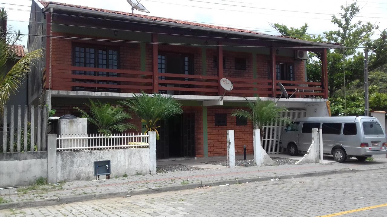 Alojamento de Acomodação e Pequeno-almoço Cama & Cafe *